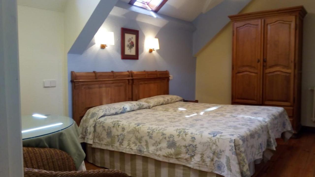 Jaurrieta Hostal Casa Sario מראה חיצוני תמונה