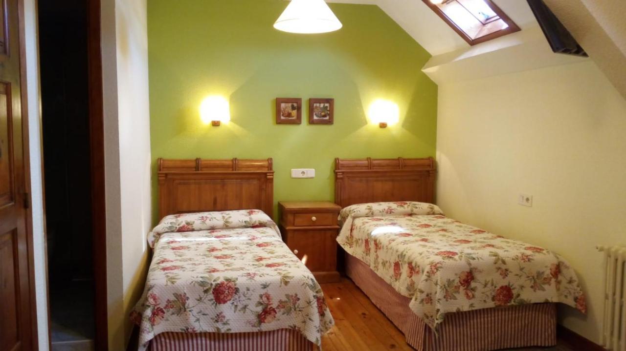 Jaurrieta Hostal Casa Sario מראה חיצוני תמונה