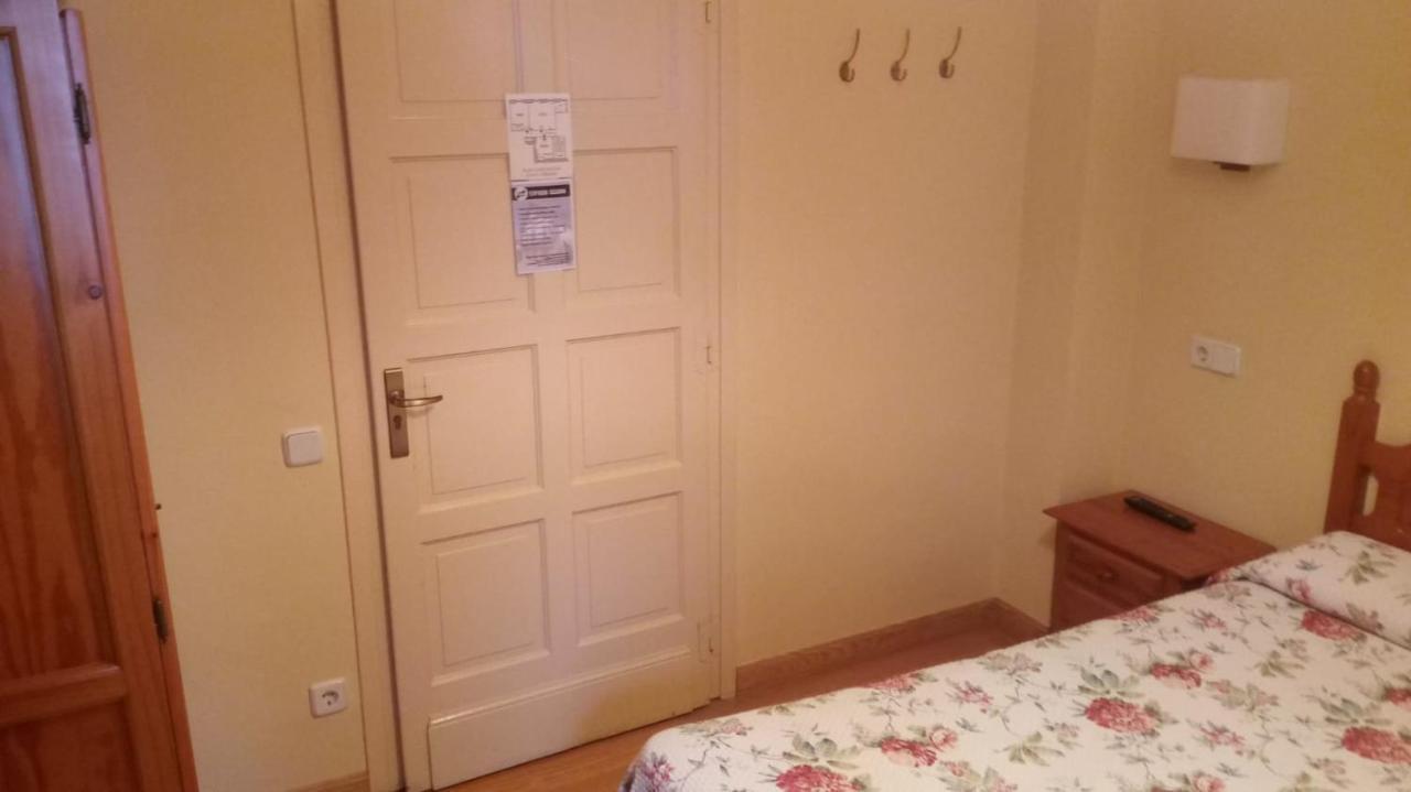 Jaurrieta Hostal Casa Sario מראה חיצוני תמונה